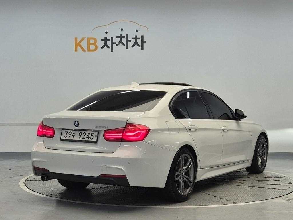 BMW 3 series - Vista 3