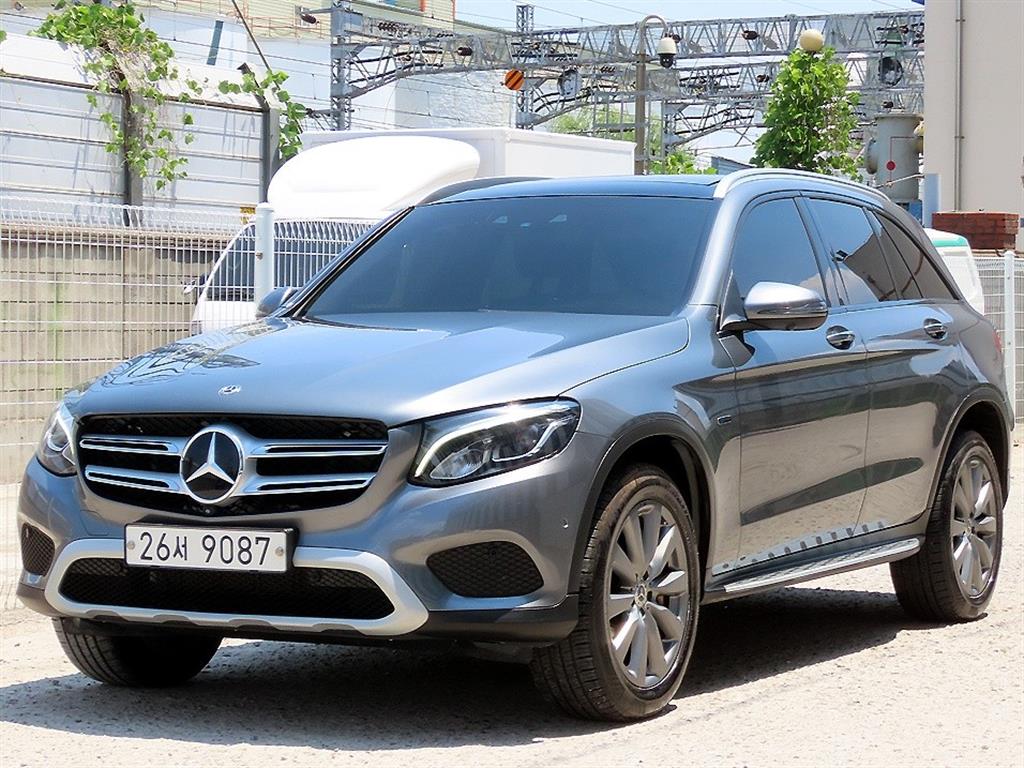 Mercedes Benz GLC Class - Vista 2