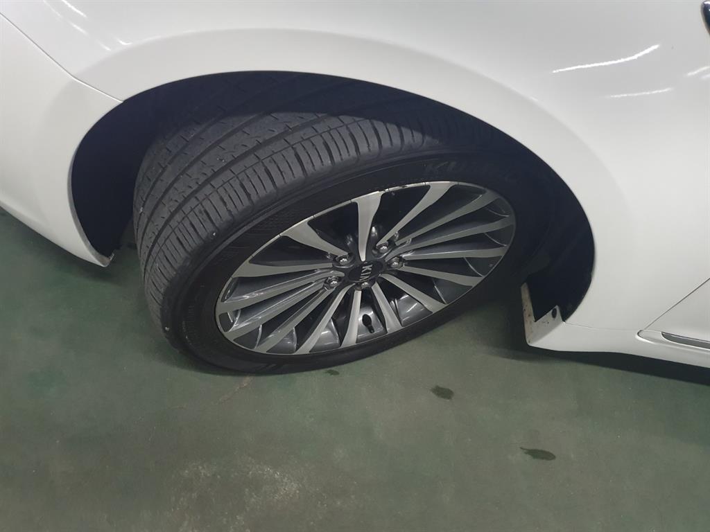 KIA K7 - Vista 11