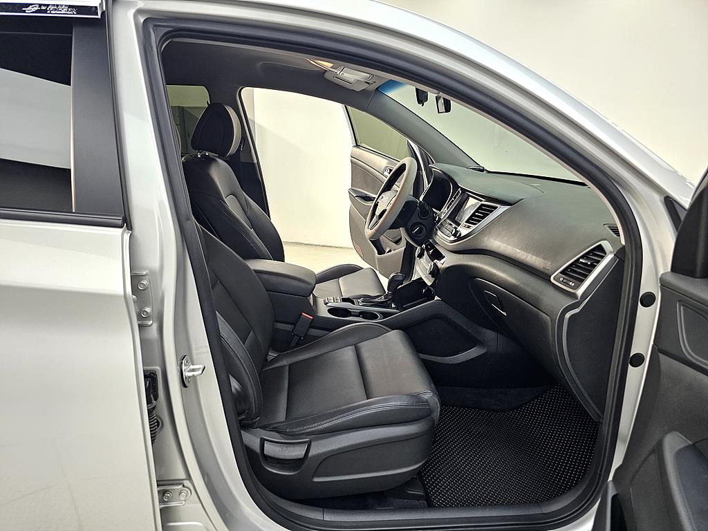 HYUNDAI Tucson 2015 Plateado - Importación desde Corea - HF Imports Iquique - Foto 13