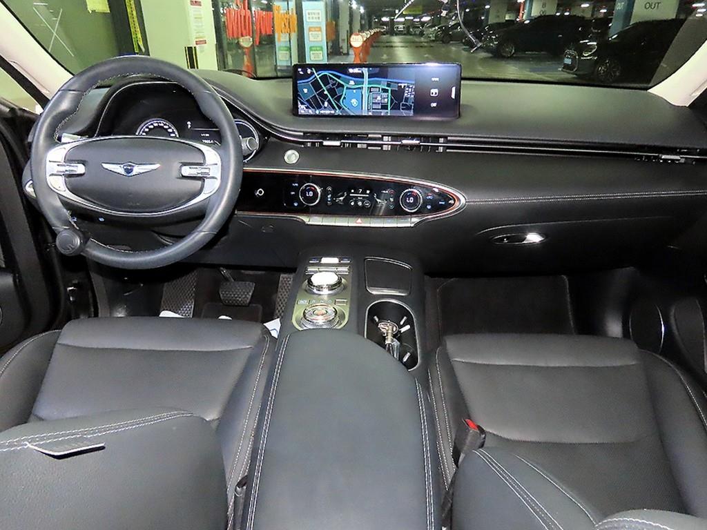 Genesis GV70 - Vista 12