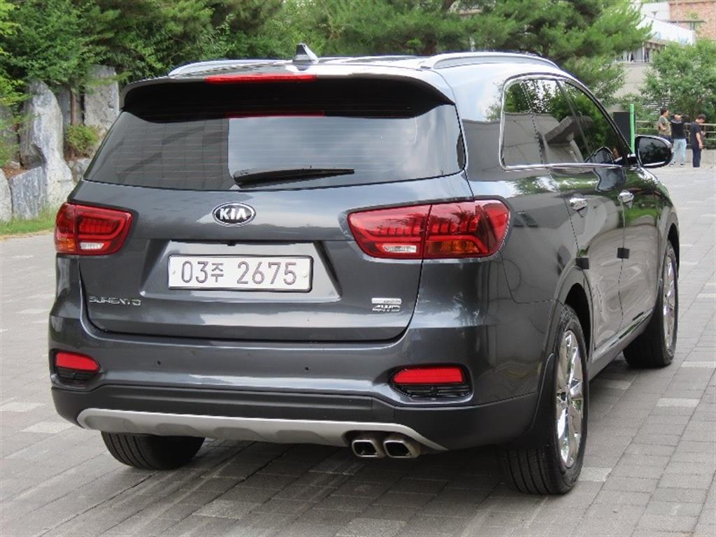 KIA Sorento - Vista 3