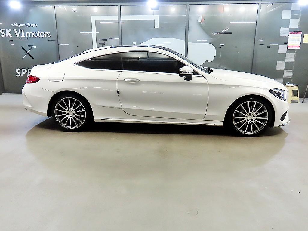 Mercedes Benz C Class - Vista 3