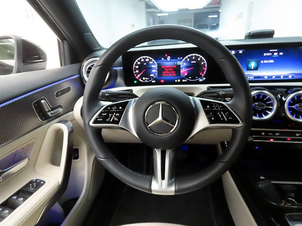 Mercedes Benz A Class - Vista 9