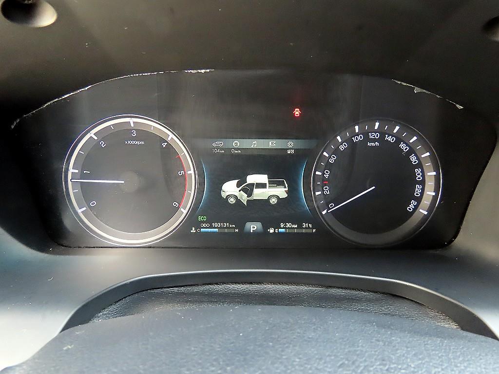 Ssangyong Rexton - Vista 11