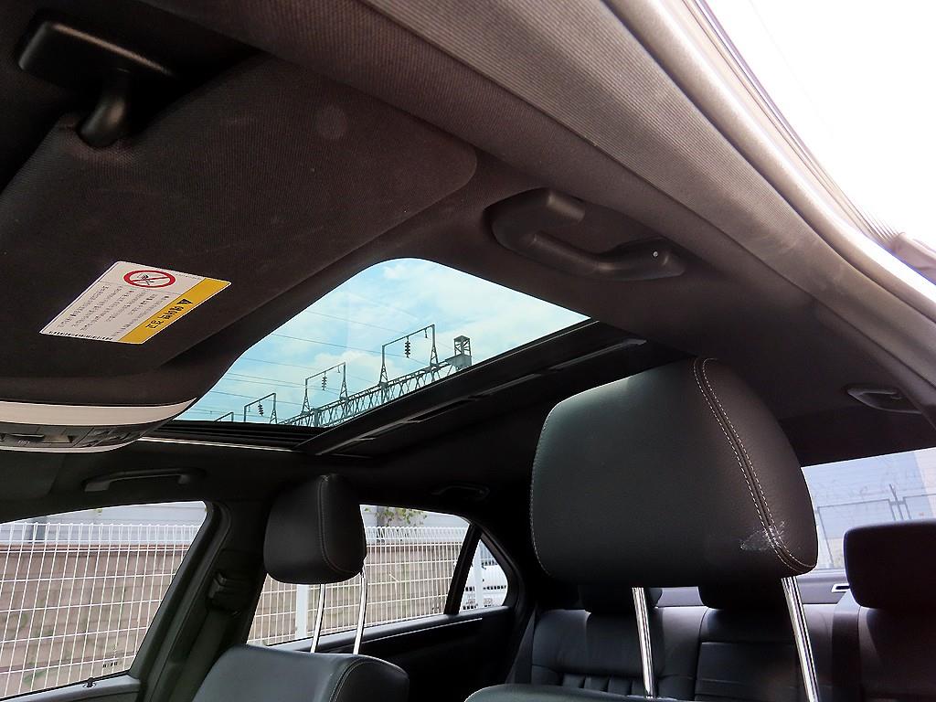 Mercedes Benz E class 2013 Plateado - Importación desde Corea - HF Imports Iquique - Foto 20