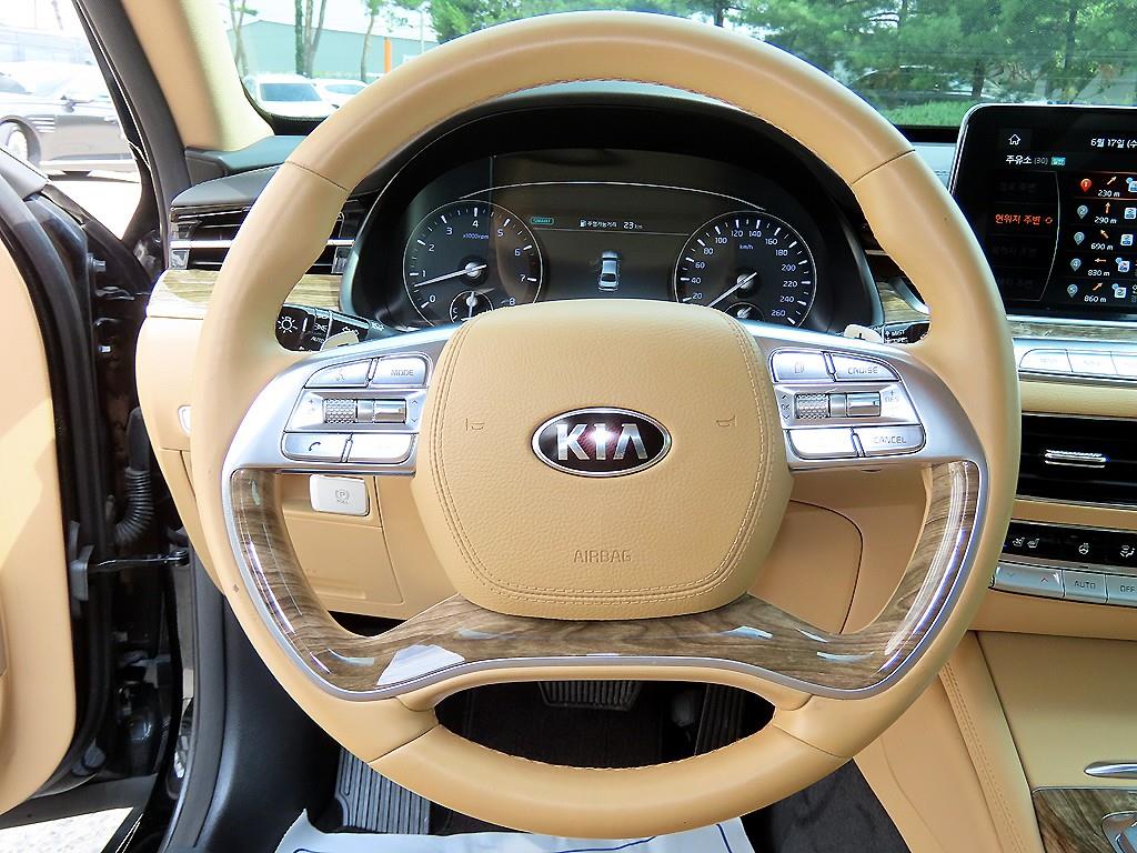 KIA K9 - Vista 10