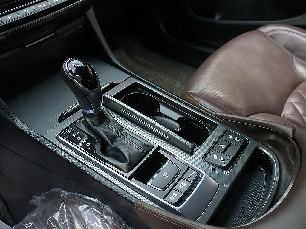 HYUNDAI Aslan - Vista 12