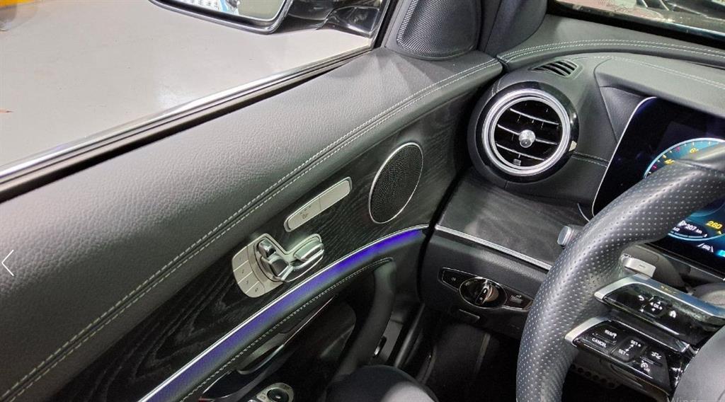 Mercedes Benz E class - Vista 7