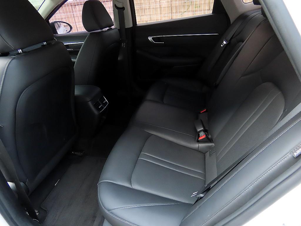 HYUNDAI Sonata - Vista 8