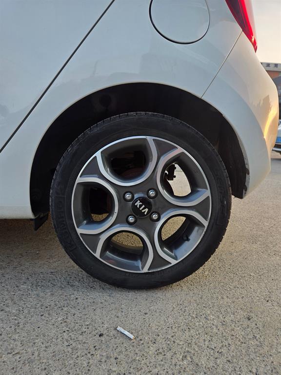KIA Morning - Vista 11