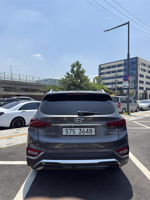 HYUNDAI Santa Fe - Vista 3