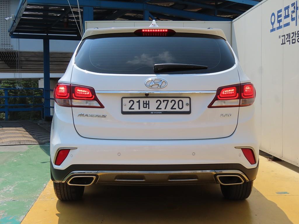 HYUNDAI Maxcruz - Vista 6