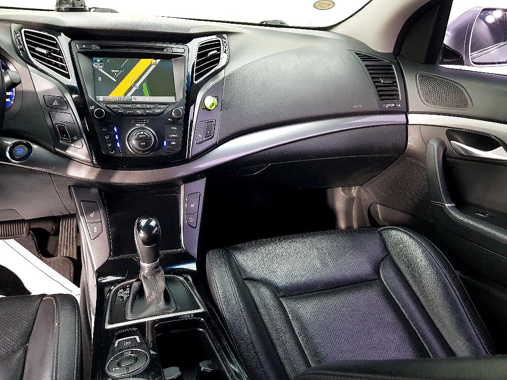 HYUNDAI i40 - Vista 12