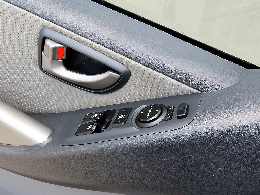 HYUNDAI Starex 2014 Plateado - Importación desde Corea - HF Imports Iquique - Foto 13