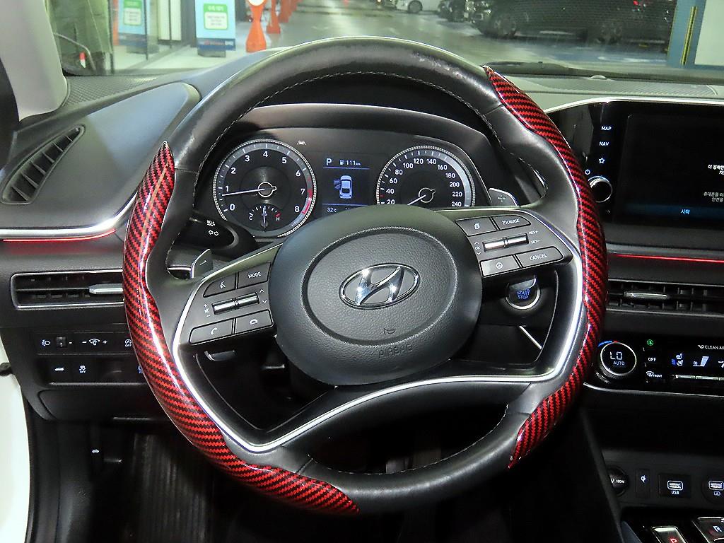HYUNDAI Sonata - Vista 10