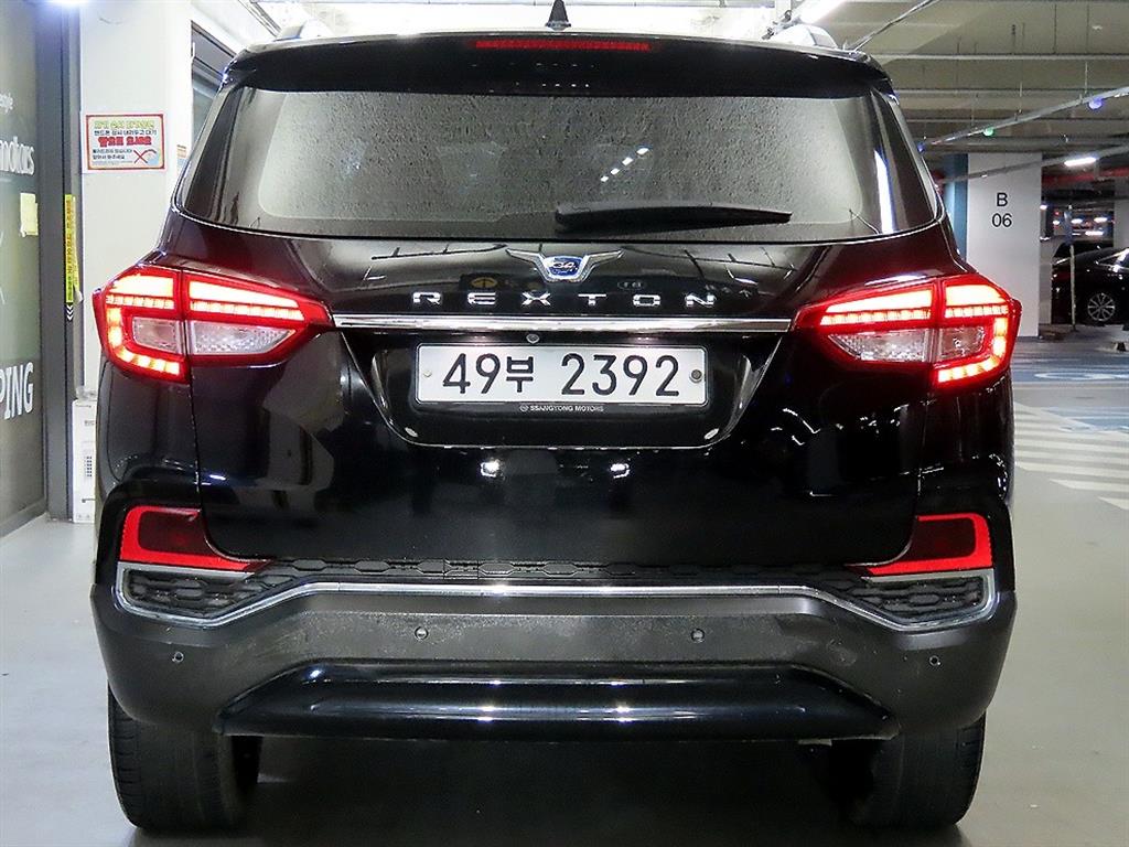 Ssangyong Rexton - Vista 7