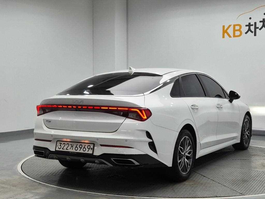 KIA K5 - Vista 3