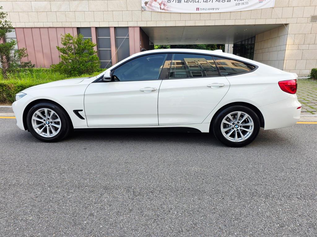 BMW Gran Turismo - Vista 3