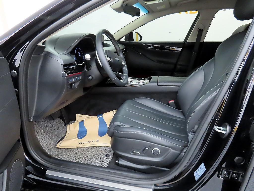 Genesis G80 - Vista 7