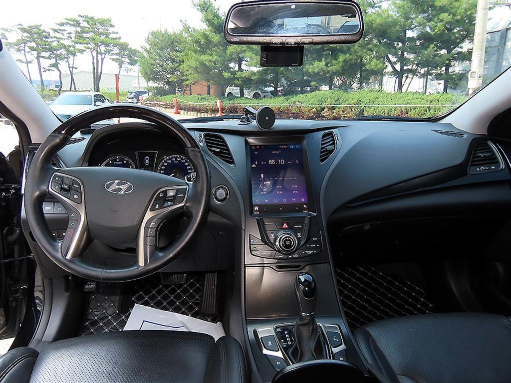 HYUNDAI Grandeur - Vista 9