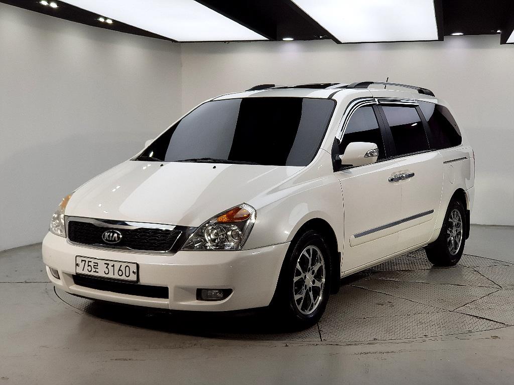 KIA Carnival 2014 Blanco - Importación desde Corea - HF Imports Iquique - Foto 1