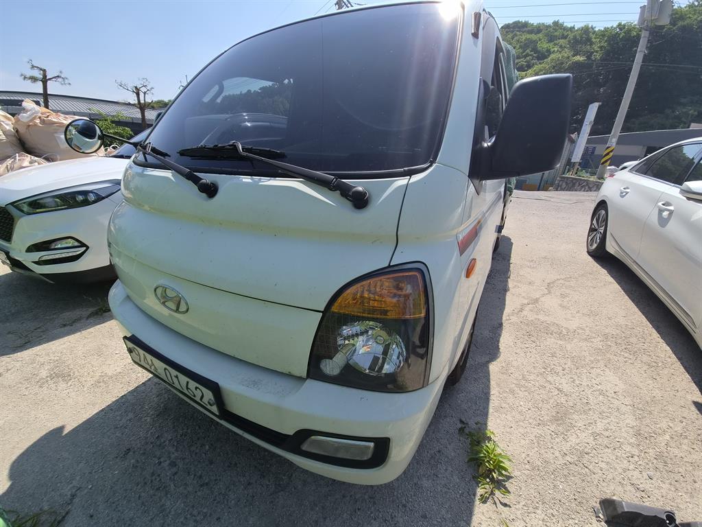 Small Truck Cargo (small) 2017 Blanco - Importación desde Corea - HF Imports Iquique - Foto 1