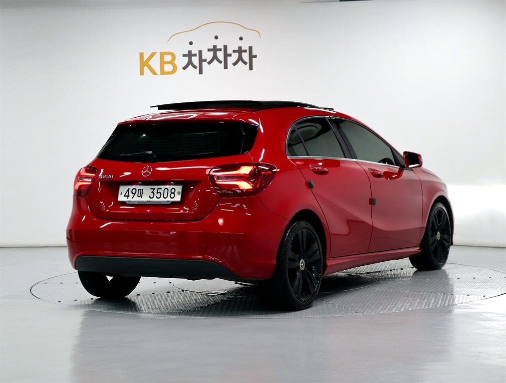 Mercedes Benz A Class - Vista 3