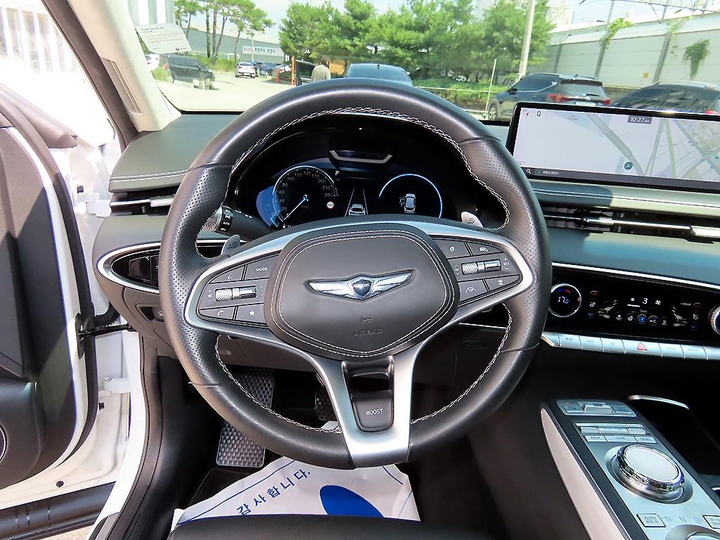Genesis GV70 - Vista 10