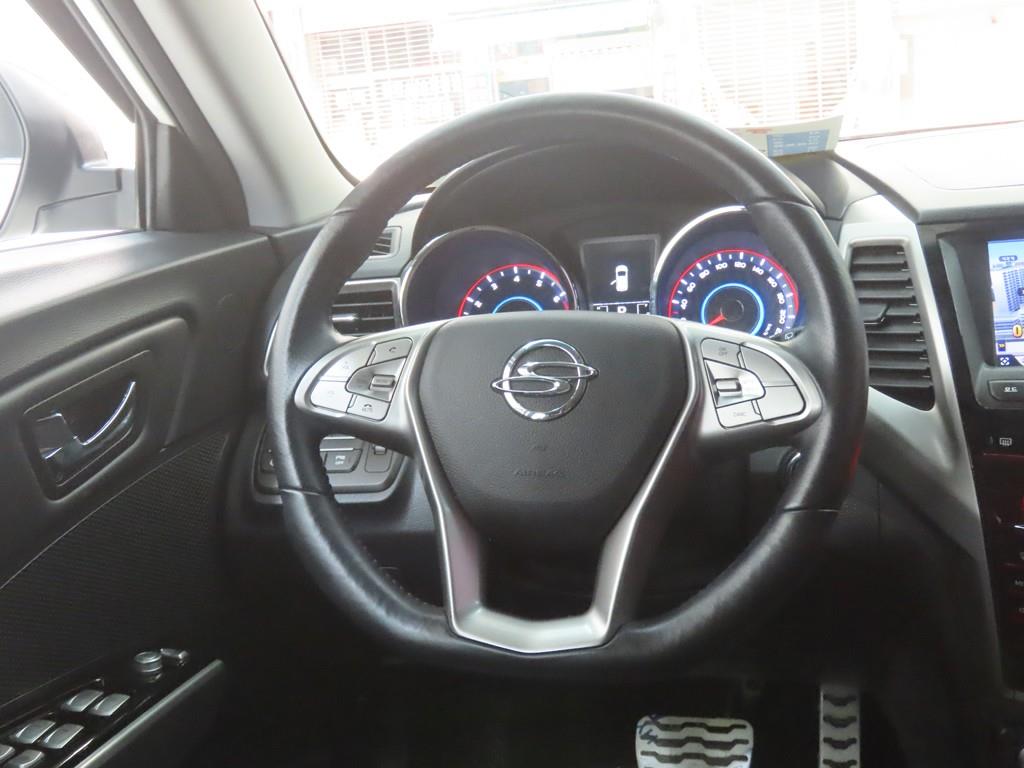 Ssangyong Tivoli 2016 Blanco - Importación desde Corea - HF Imports Iquique - Foto 20