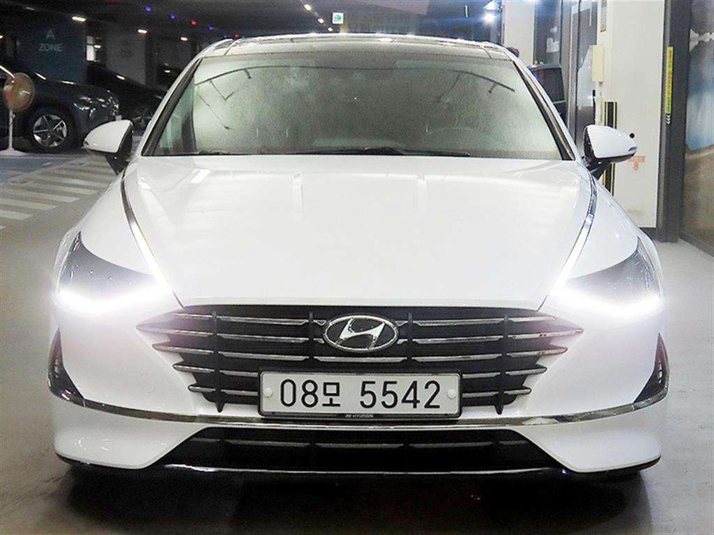 HYUNDAI Sonata - Vista 2