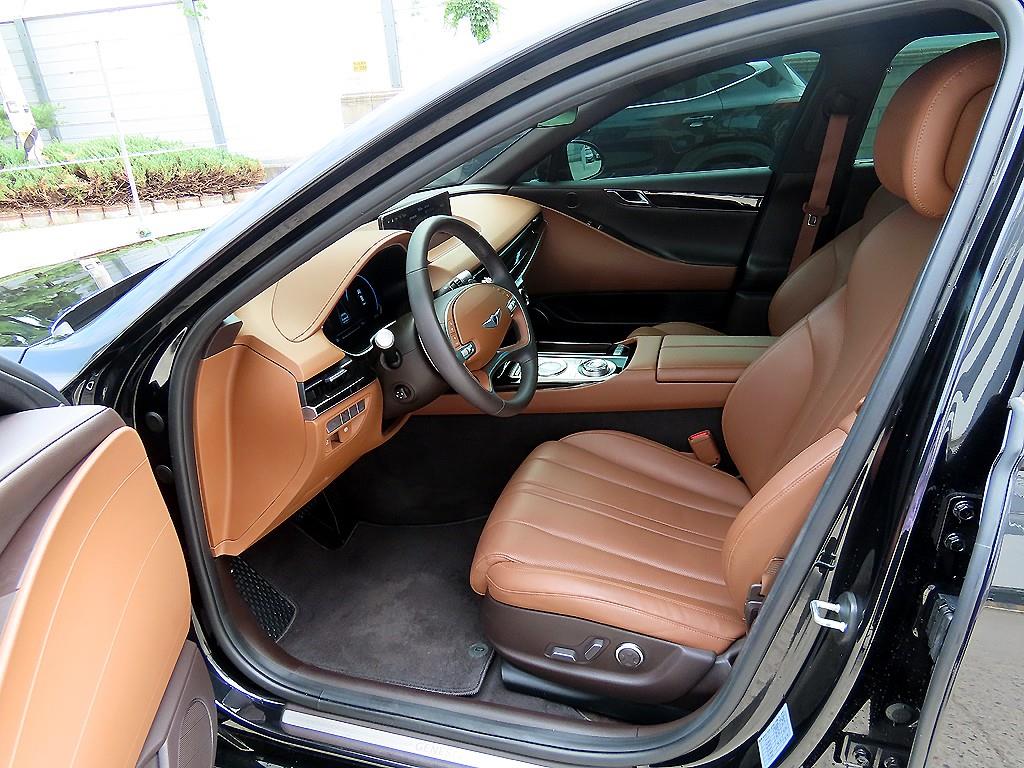 Genesis G80 - Vista 7
