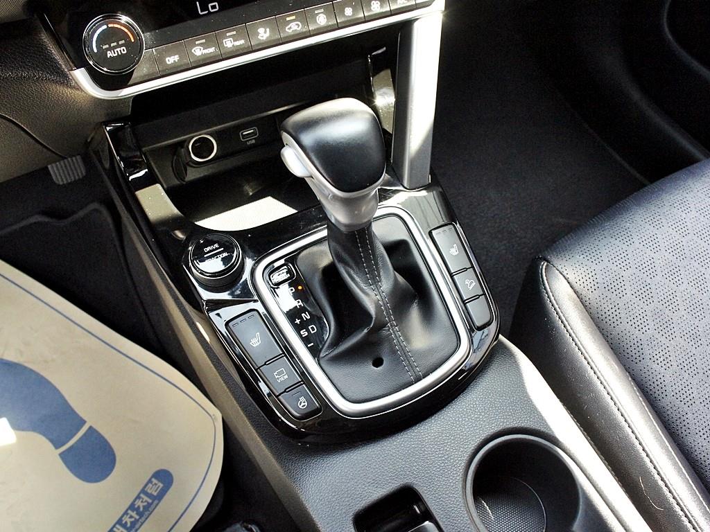 KIA Seltos 2022 Blanco - Importación desde Corea - HF Imports Iquique - Foto 13