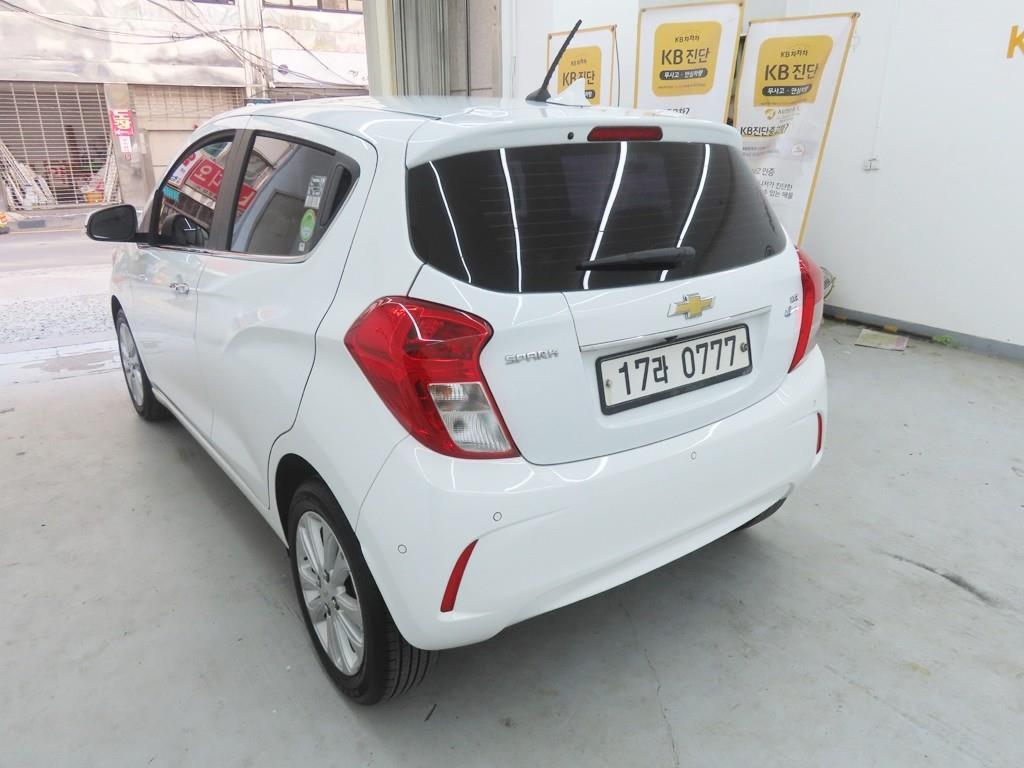 Chevrolet Spark - Vista 6