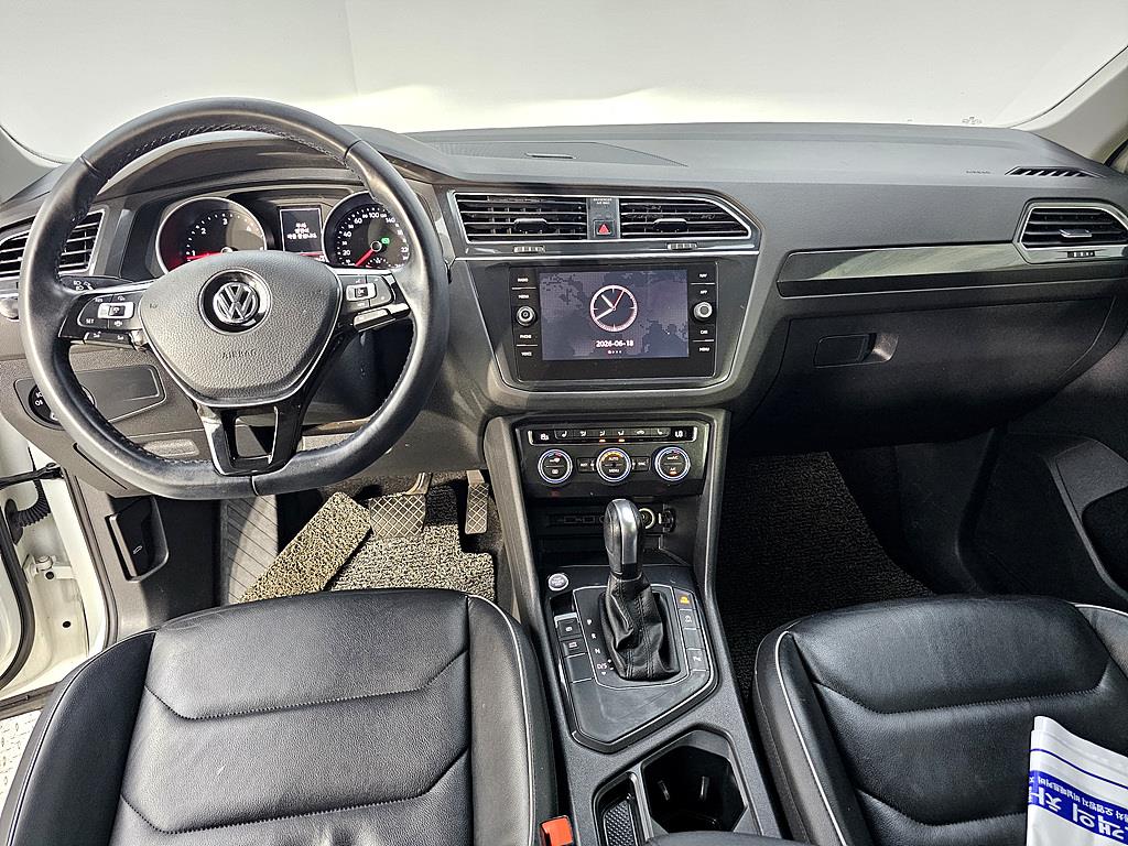Volkswagen Tiguan - Vista 7