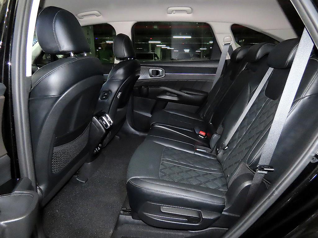 KIA Sorento - Vista 9