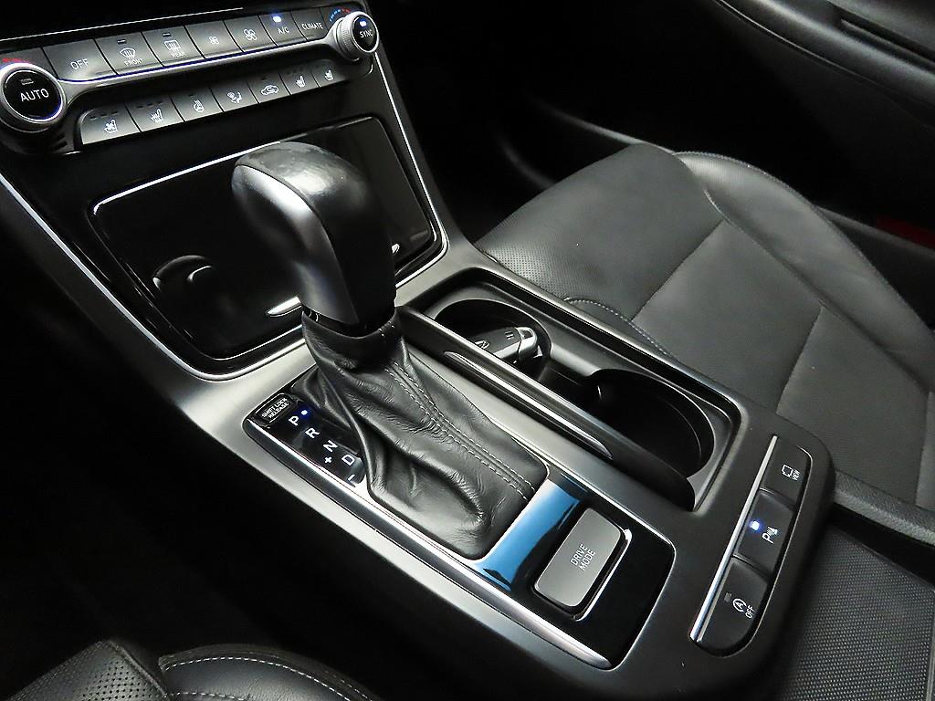 HYUNDAI Grandeur - Vista 12
