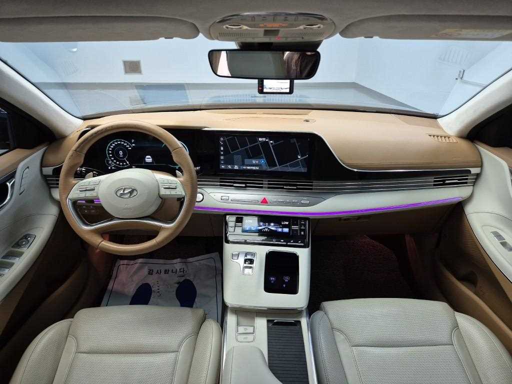 HYUNDAI Grandeur - Vista 9