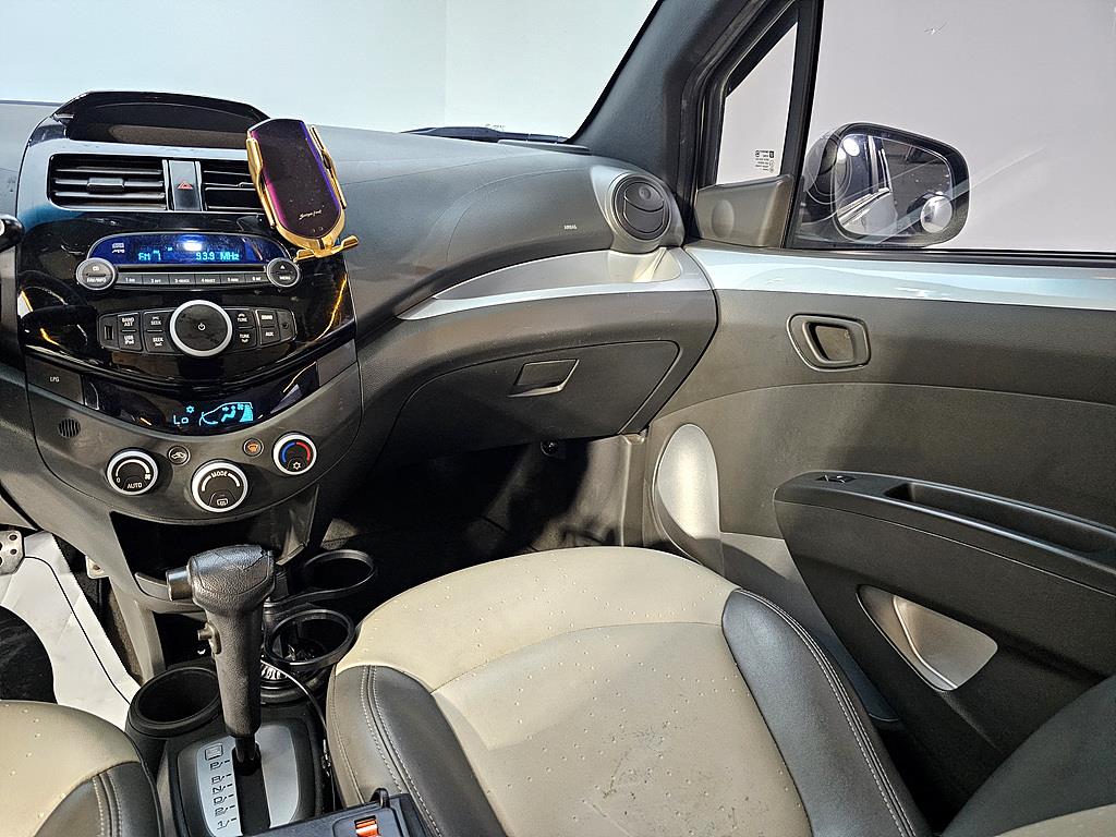 Chevrolet Spark - Vista 12