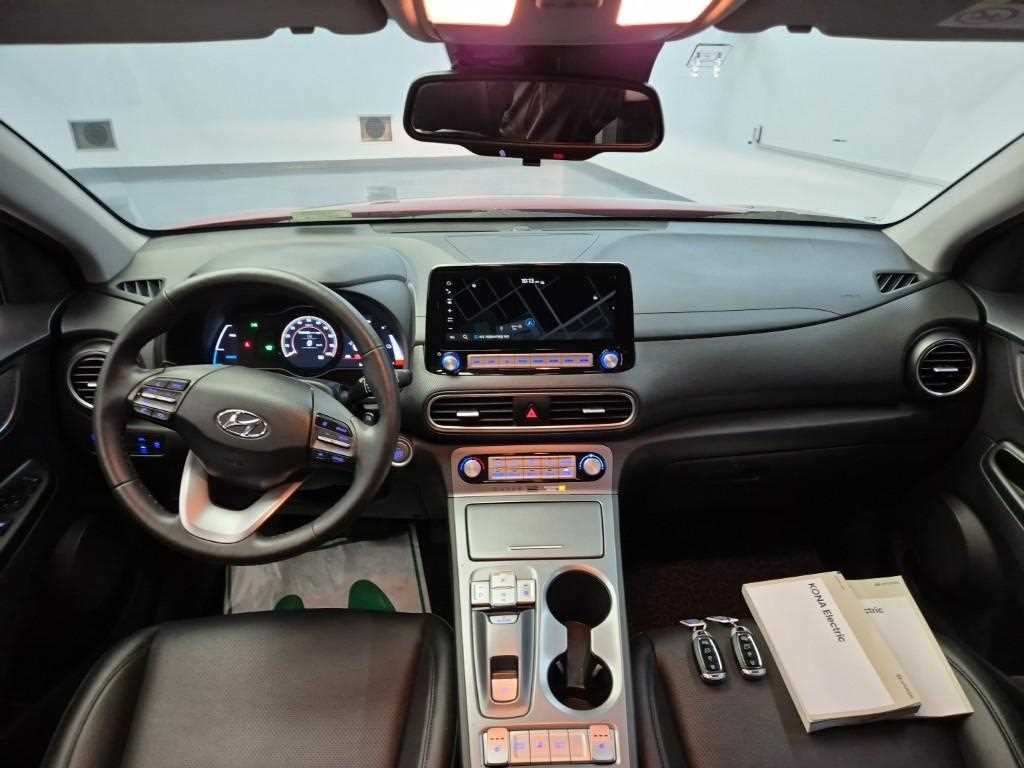 HYUNDAI Kona - Vista 9