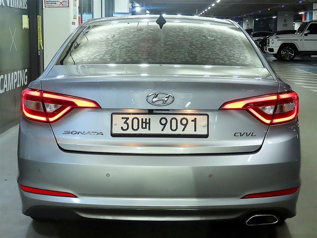 HYUNDAI Sonata - Vista 7