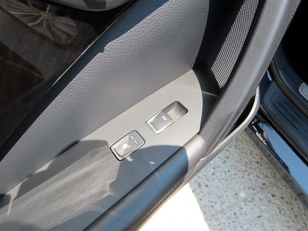 HYUNDAI Grandeur 2015 Negro - Importación desde Corea - HF Imports Iquique - Foto 18