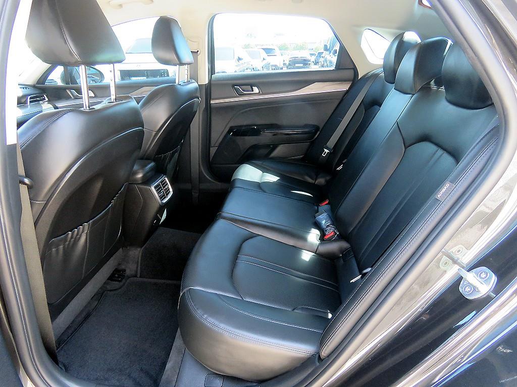 KIA K5 - Vista 9