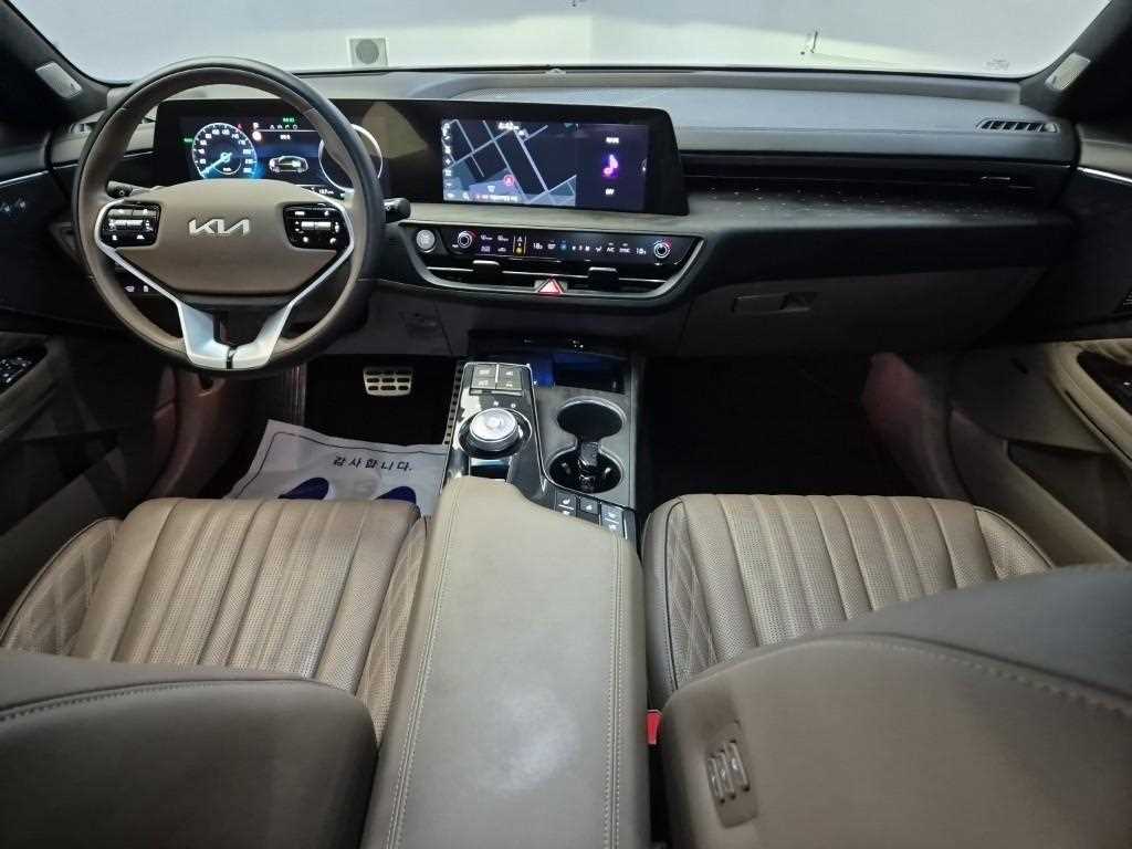 KIA K8 - Vista 9