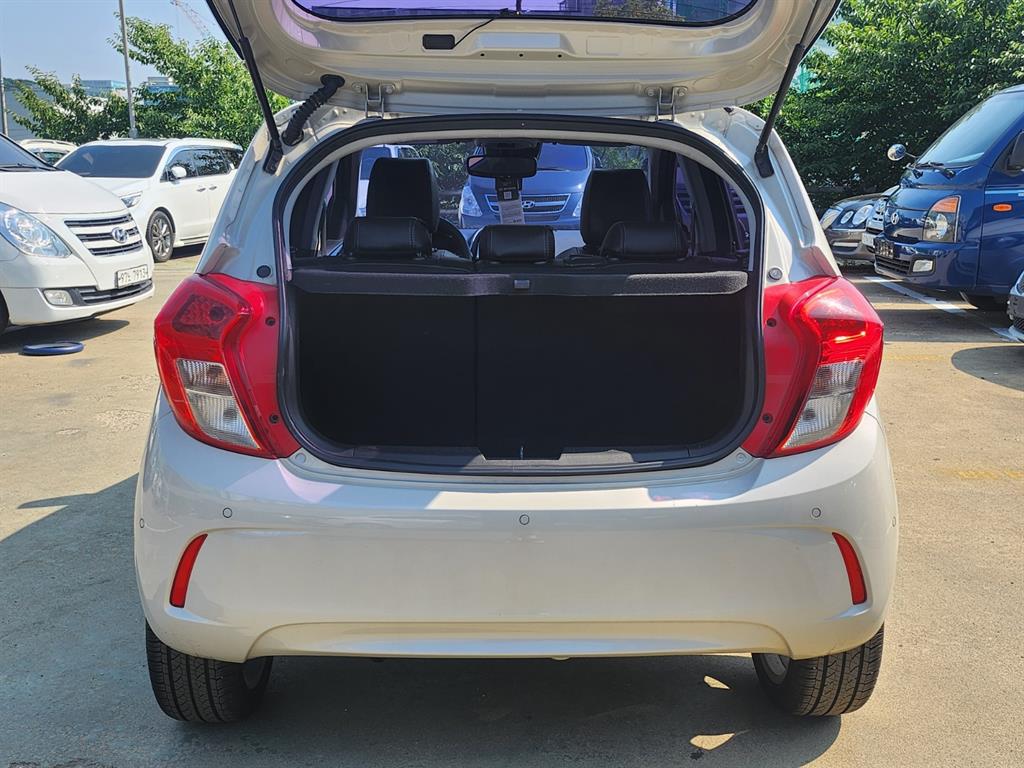 Chevrolet Spark 2017 Blanco - Importación desde Corea - HF Imports Iquique - Foto 20