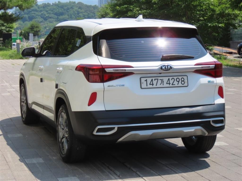 KIA Seltos - Vista 6
