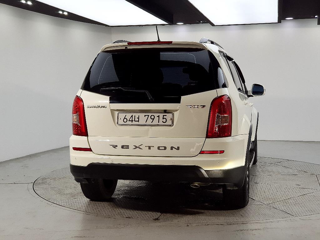 Ssangyong Rexton - Vista 3