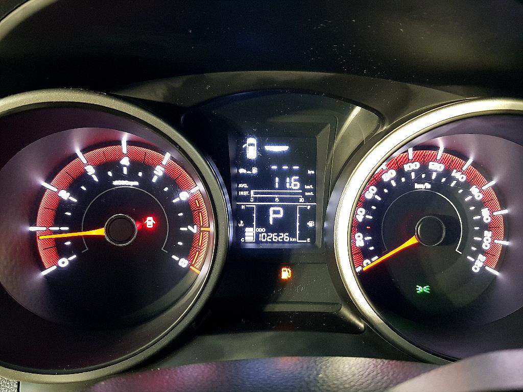 Ssangyong Tivoli - Vista 9