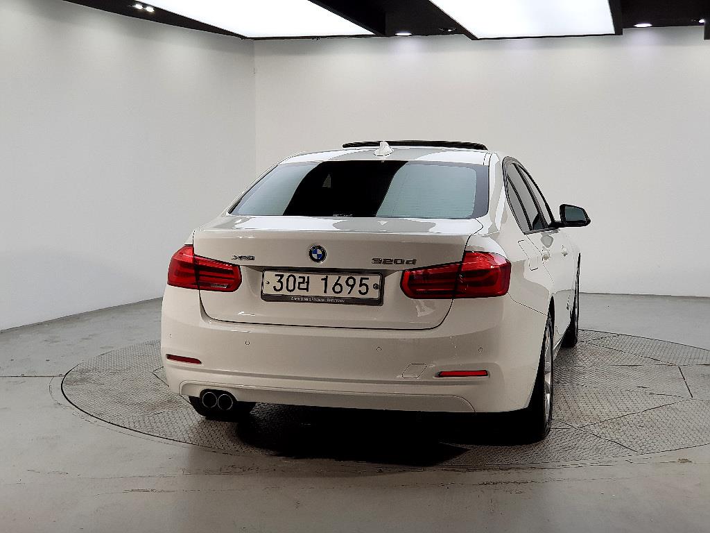 BMW 3 series - Vista 3