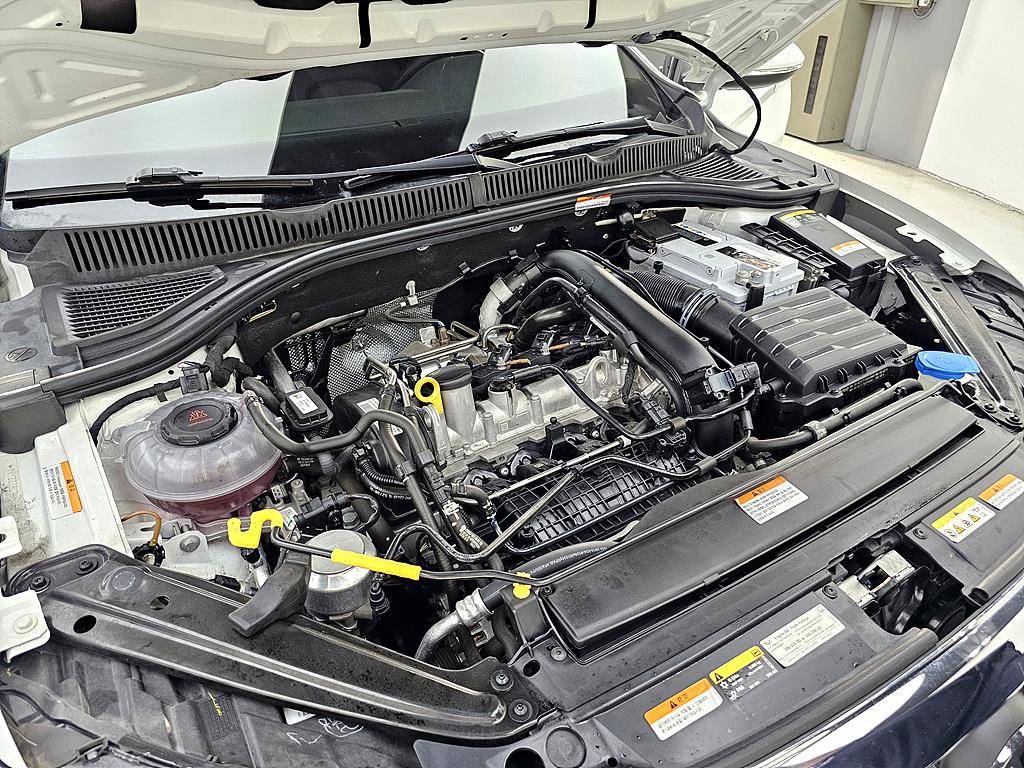 Volkswagen Jetta - Vista 8